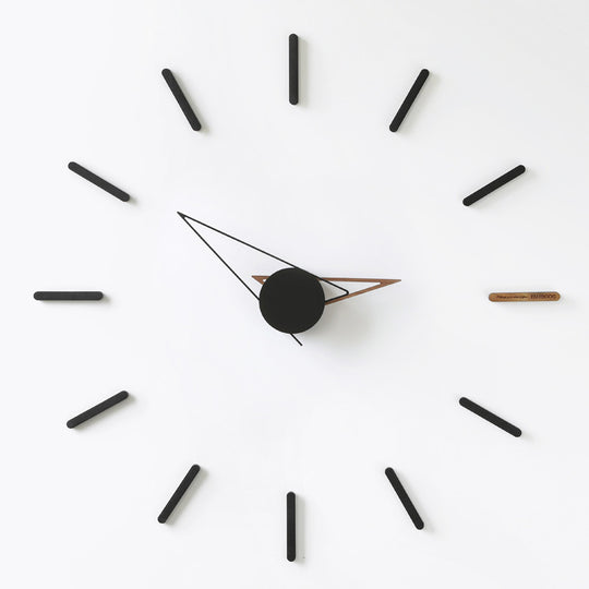 Modern Style Wall Clock